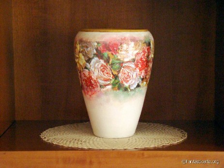 Vaso con découpage pittorico